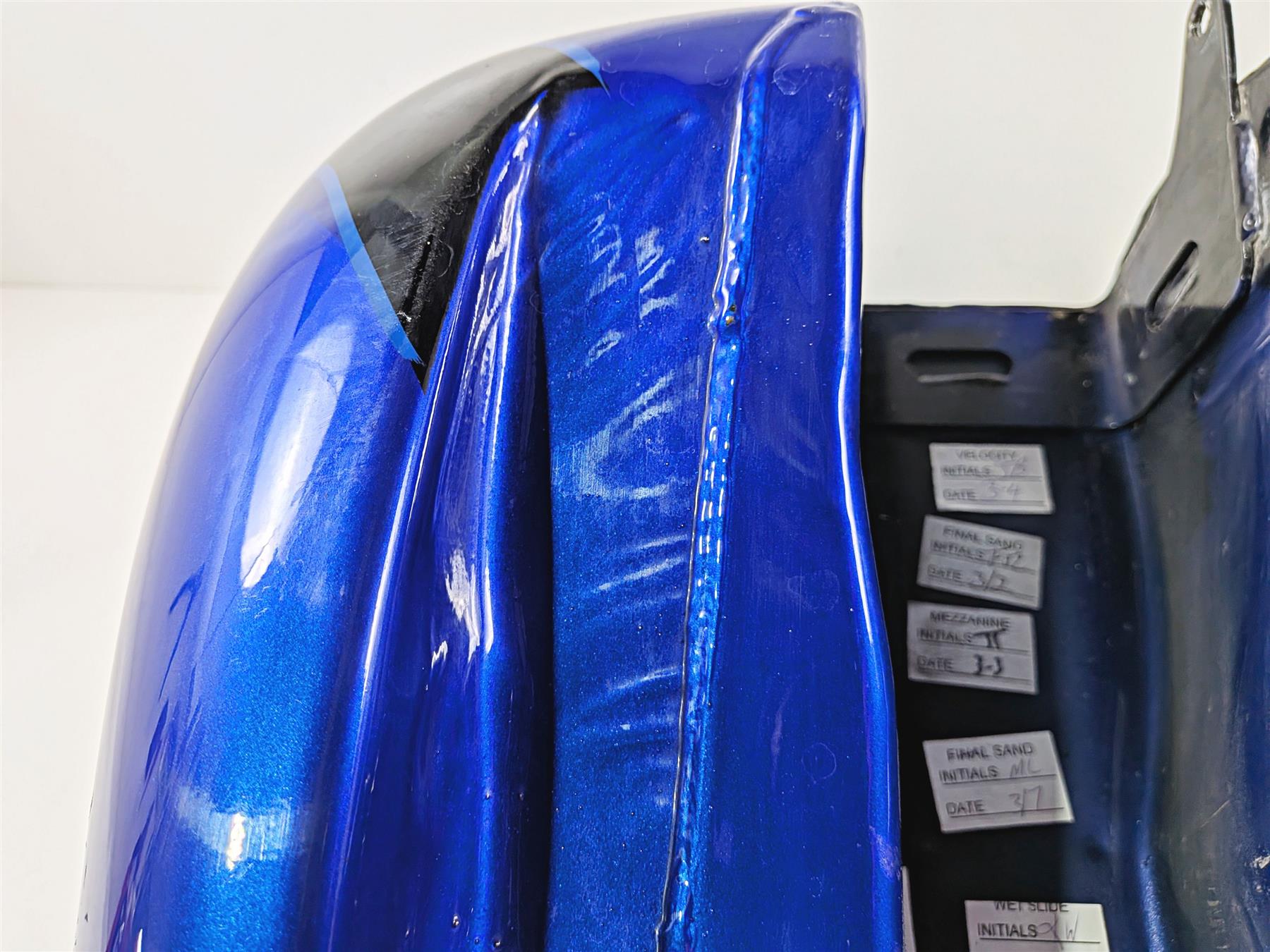 2011 Harley Touring FLHTCU CVO Electra Glide Fuel Petrol Gas Tank 61000006-Mototech271