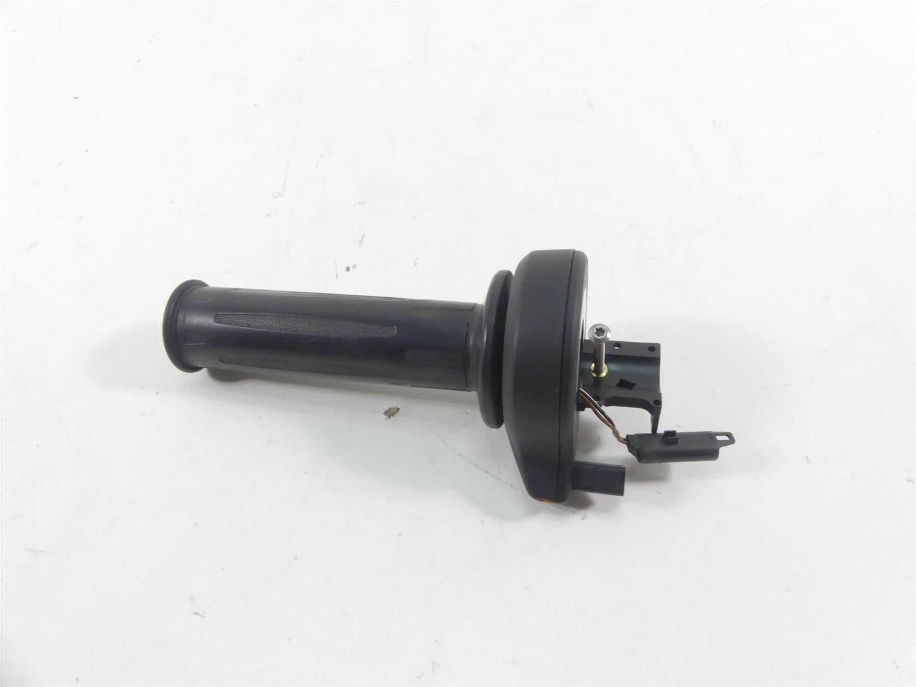 2014 BMW R1200GS K50 Right Heated Grip + Throttle E-Throttle Sensor 61318522472 {{ shop.shopifyCountryName }} - Mototech271