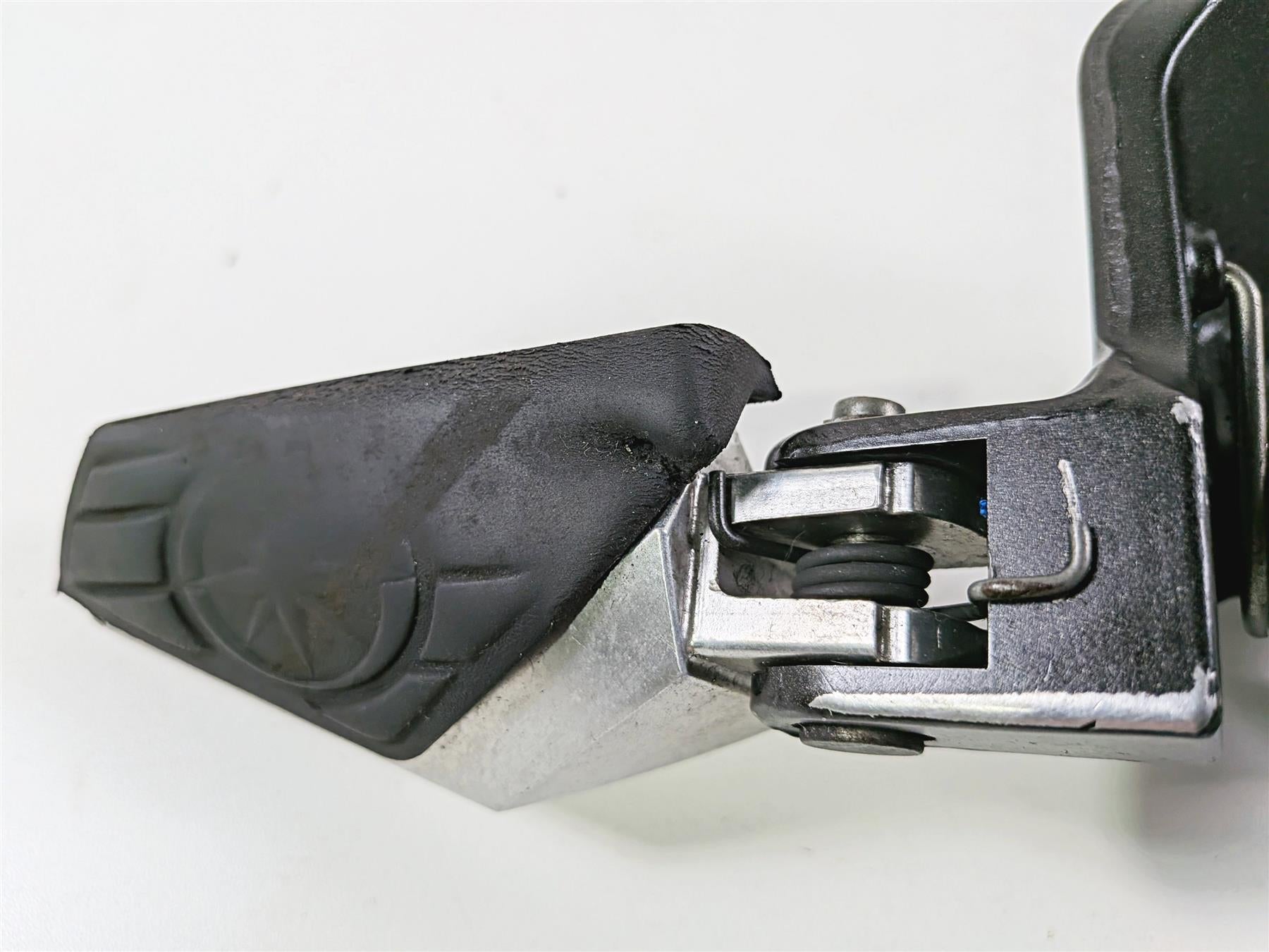 2012 Yamaha XV1900 Raider S Right Foot Peg & Brake Pedal 5C7-27420-00-00 {{ shop.shopifyCountryName }} - Mototech271