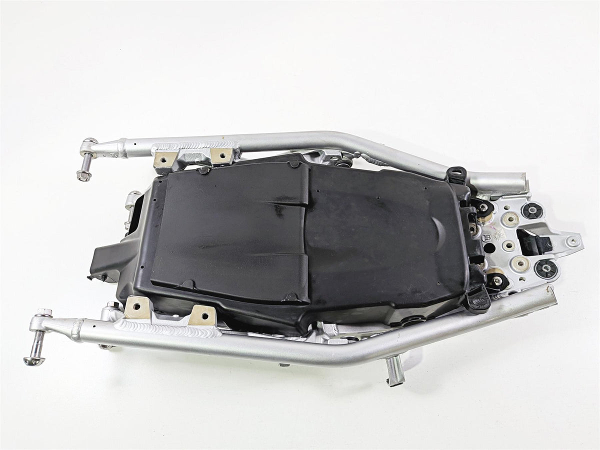 2019 Triumph Speed Triple RS 1050 Straight Subframe & Inner Fender T2079742 {{ shop.shopifyCountryName }} - Mototech271