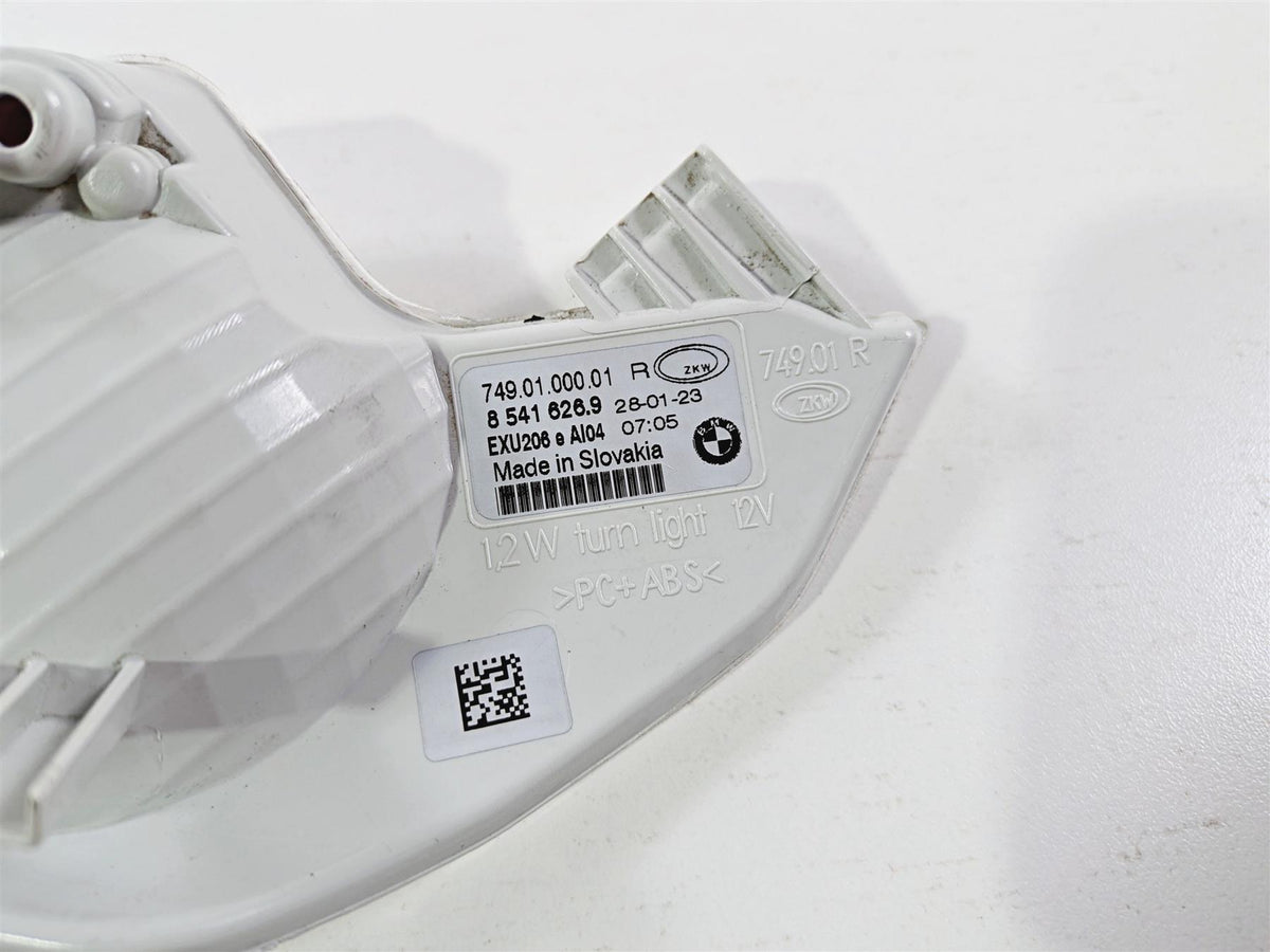 2023 BMW R1250RT RTP K52 Nice Front Right Blinker Turn Signal 63138541626 {{ shop.shopifyCountryName }} - Mototech271