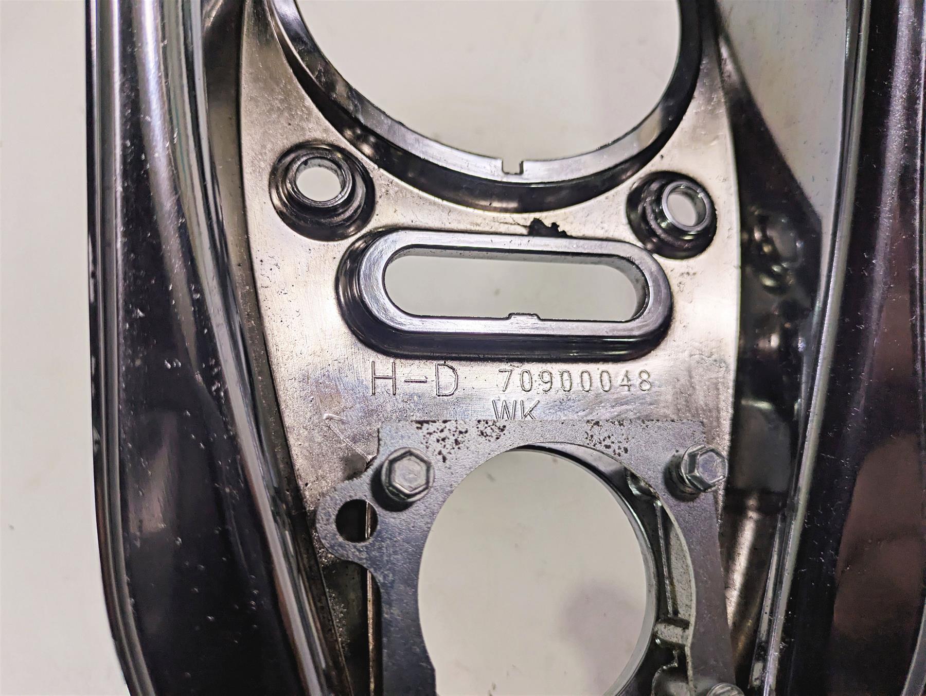 2016 Harley FXDWG Dyna Wide Glide Chrome Fuel Tank Dash Cover Console 70900048 {{ shop.shopifyCountryName }} - Mototech271
