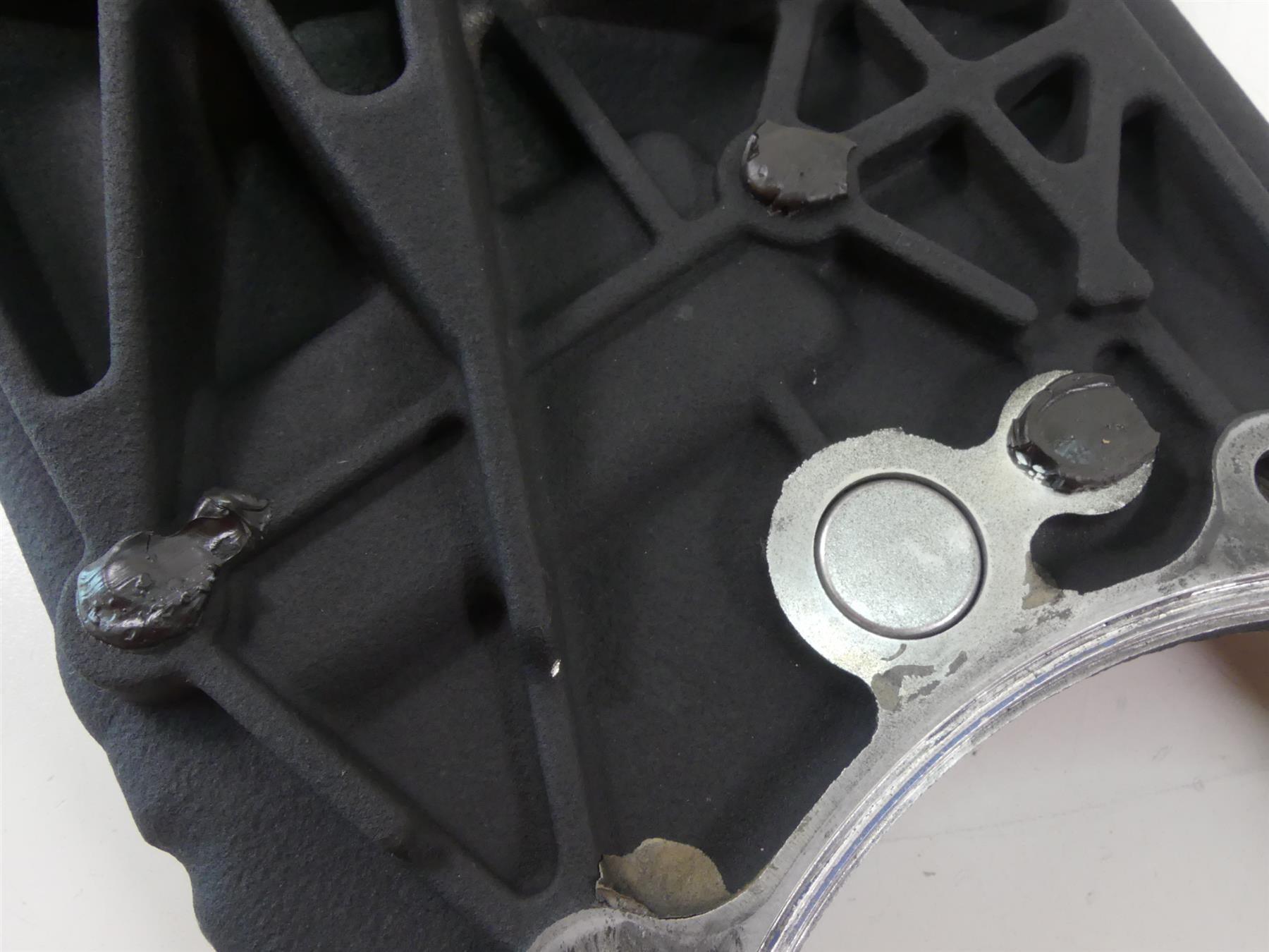 1997 Harley Dyna FXDS Super Glide Conv Inner Primary Clutch Cover 60691-94A {{ shop.shopifyCountryName }} - Mototech271