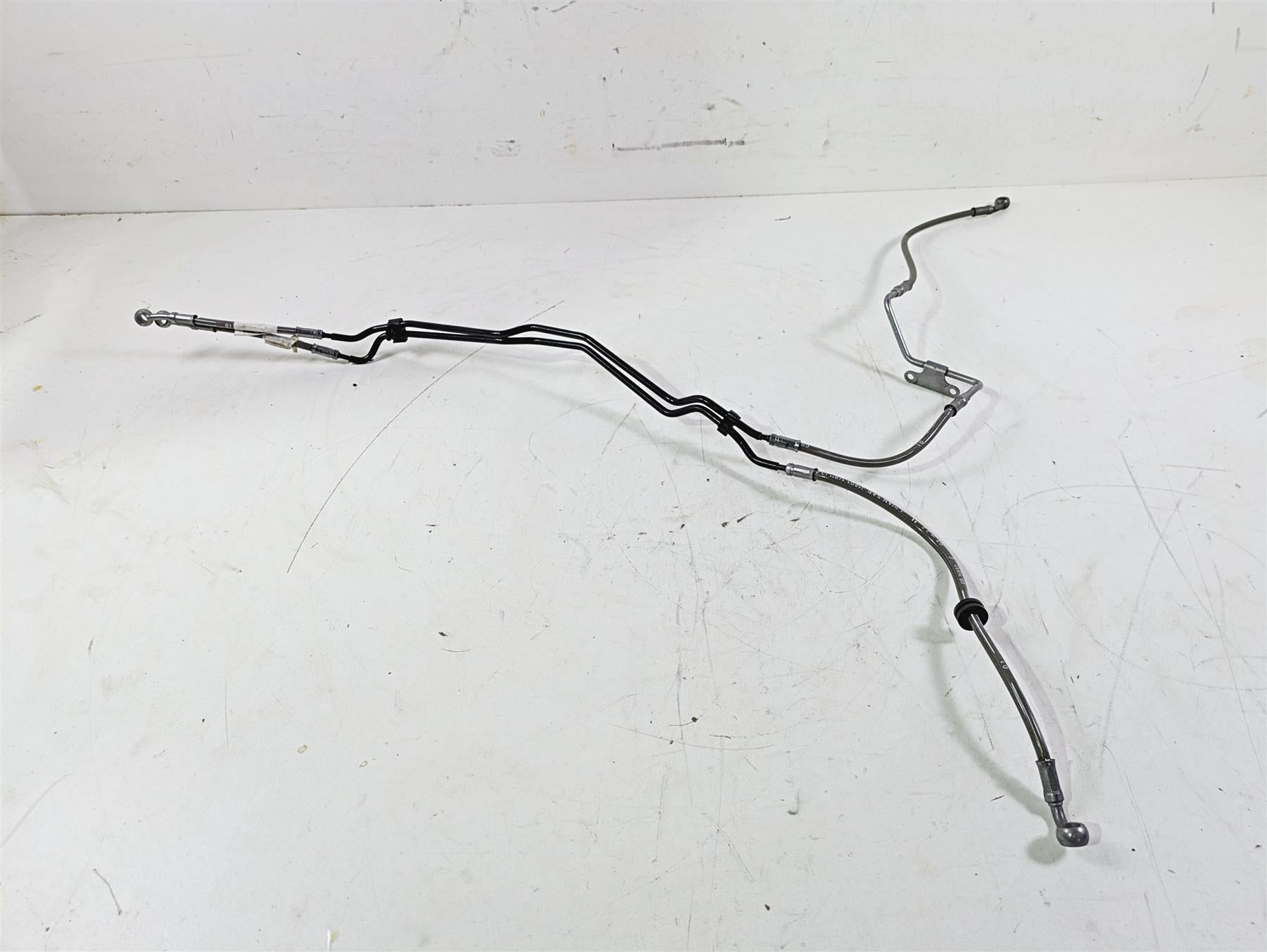 2023 BMW G310R K03 Rear Abs Brake Line Set 34329444383 34329444384 {{ shop.shopifyCountryName }} - Mototech271