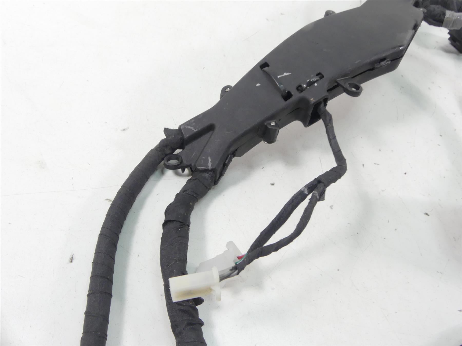 2021 Aprilia RS 660 Main & Engine Wiring Harness Loom 2D000458 2D000459 {{ shop.shopifyCountryName }} - Mototech271