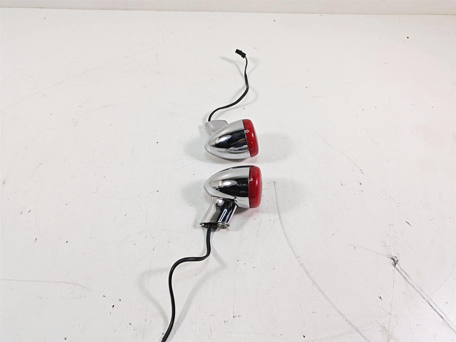 2006 Harley Softail FXSTSI Springer Rear Blinker Turn Signal Set 68977-00 {{ shop.shopifyCountryName }} - Mototech271