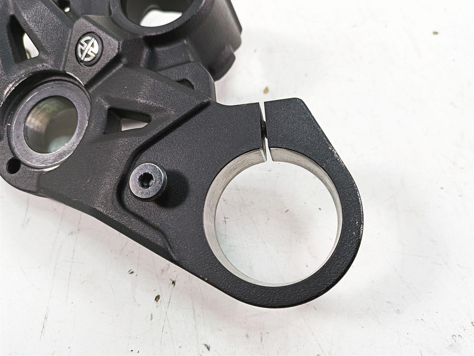 2018 Kawasaki ZX1002 Ninja H2 SX Upper Triple Tree Clamp - 50mm 44039-0179-46R {{ shop.shopifyCountryName }} - Mototech271