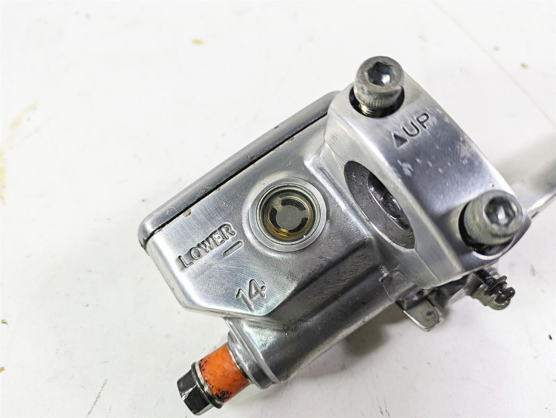 2002 Honda V-Twin VTX1800 C Front Brake Master Cylinder 45510-MZ0-A41 {{ shop.shopifyCountryName }} - Mototech271