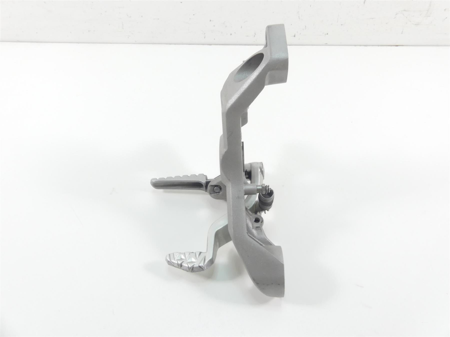 2017 Ducati 939 S Supersport Right Rider Footpeg & Brake Pedal Set 82432971B {{ shop.shopifyCountryName }} - Mototech271
