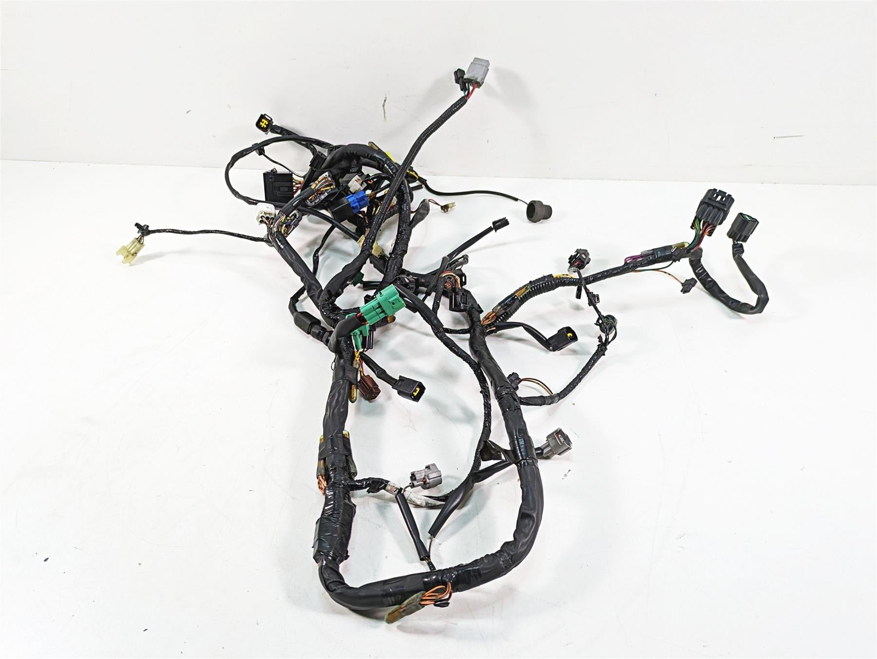 2016 Suzuki M109R VZR1800 Main Wiring Harness Loom - Read 36610-48GE0 {{ shop.shopifyCountryName }} - Mototech271