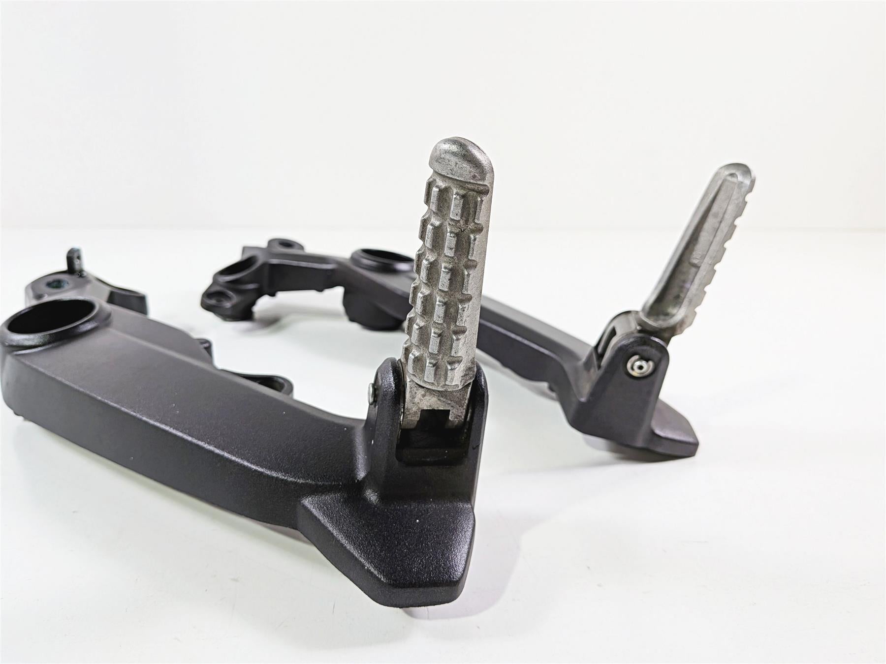 2015 Ducati Scrambler Urban Enduro Rear Footpeg & Mount Plate Set 82412831AA-Mototech271