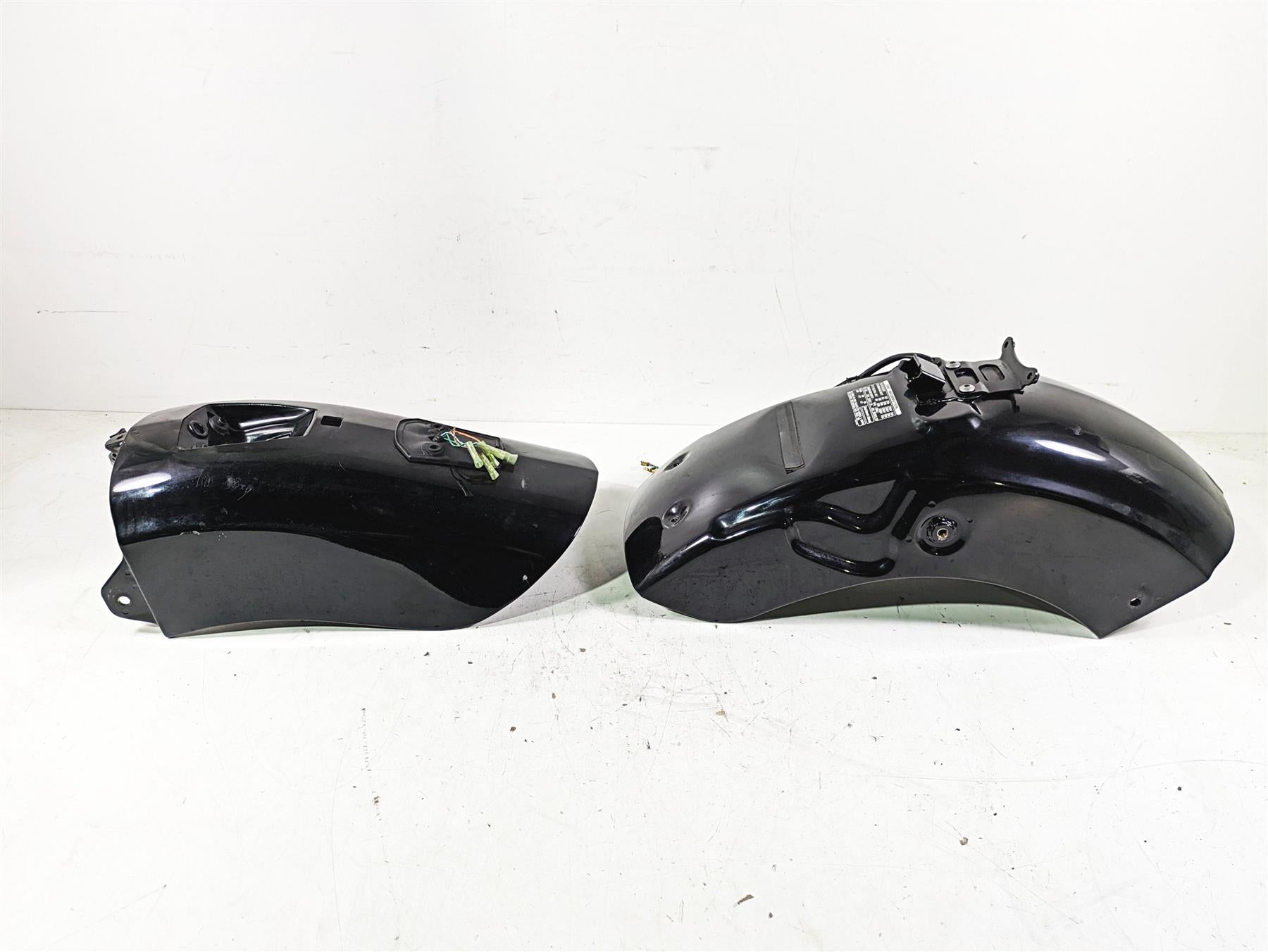 1998 Honda GL1500 Valkyrie Tour Black Rear Fender Set 80110-MZ0- 80210-MZ0- {{ shop.shopifyCountryName }} - Mototech271