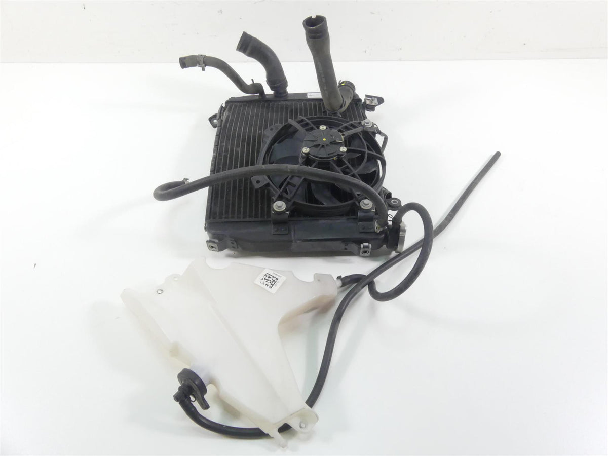 2021 Aprilia Tuono 660 RS660 Radiator Fan Reservoir Hoses Set -Read 2B006694 {{ shop.shopifyCountryName }} - Mototech271