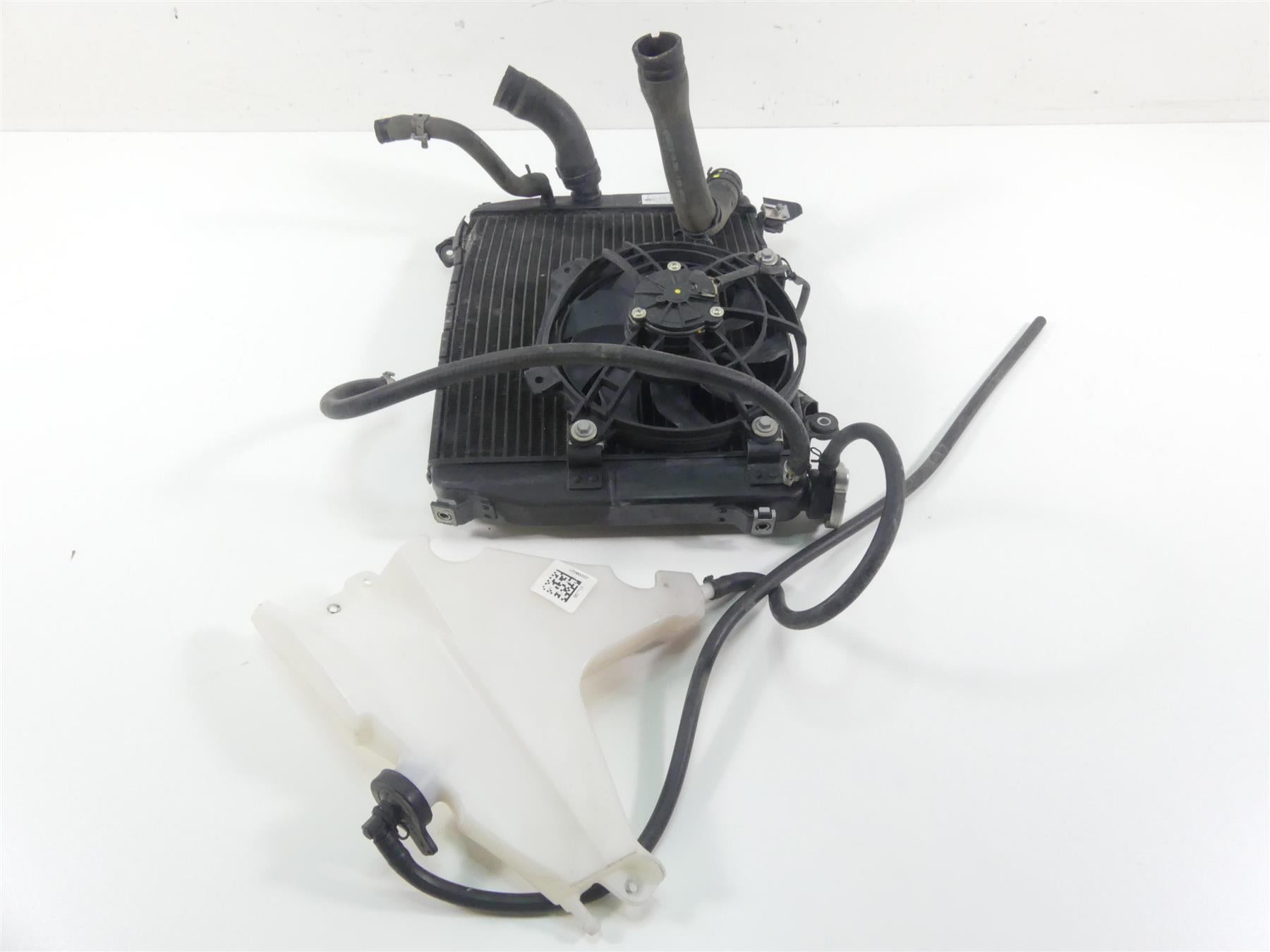 2021 Aprilia Tuono 660 RS660 Radiator Fan Reservoir Hoses Set -Read 2B006694 {{ shop.shopifyCountryName }} - Mototech271