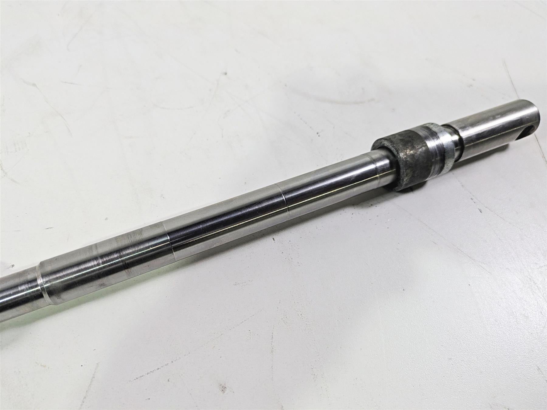 1996 Harley Touring FLHTCUI Electra Glide Front Wheel Spindle Axle 3/4 43346-83B {{ shop.shopifyCountryName }} - Mototech271