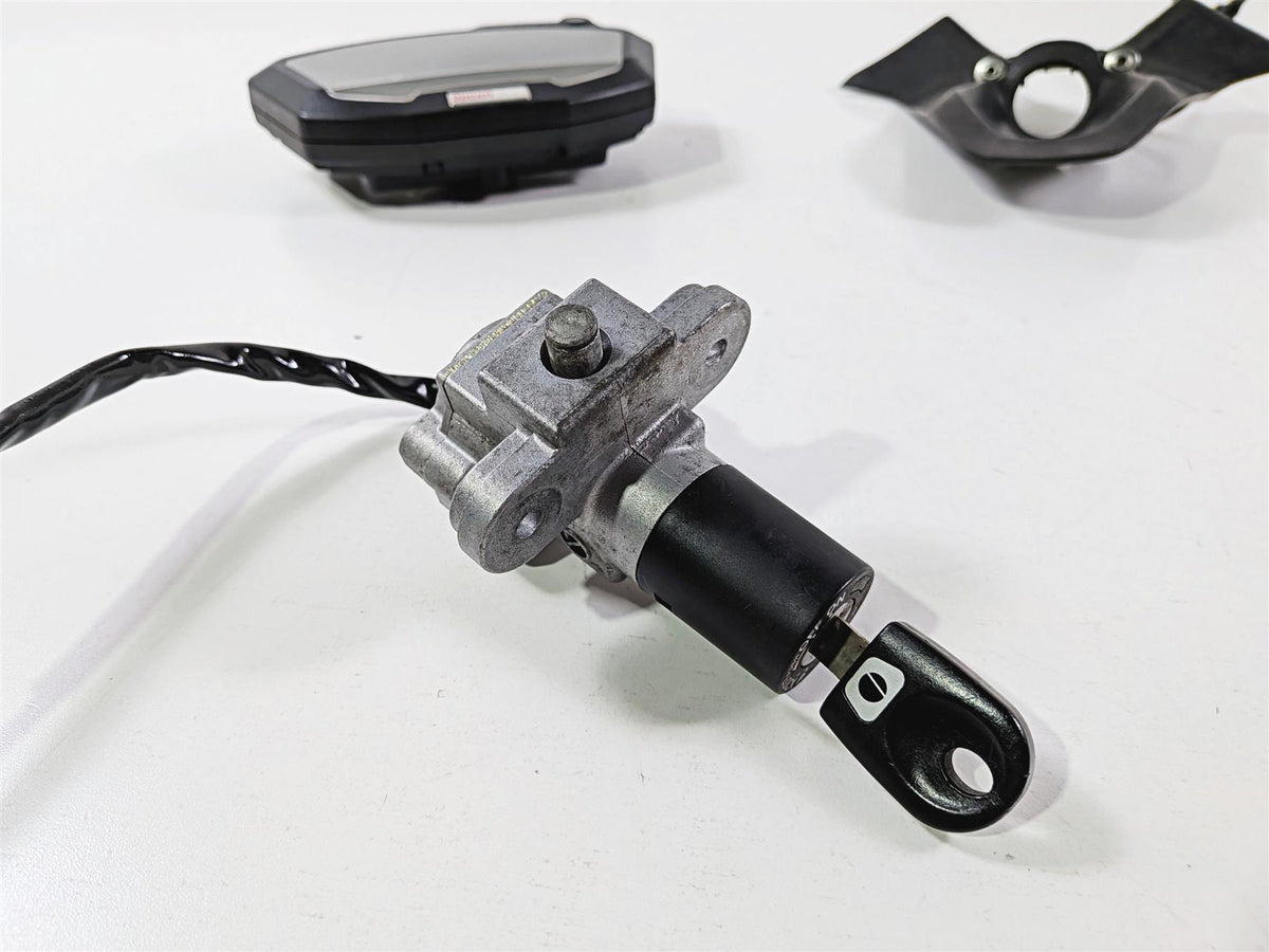 2008 Ducati 1098 SBK Speedometer Ignition Switch Key Set 40610602A 59820541A-Mototech271