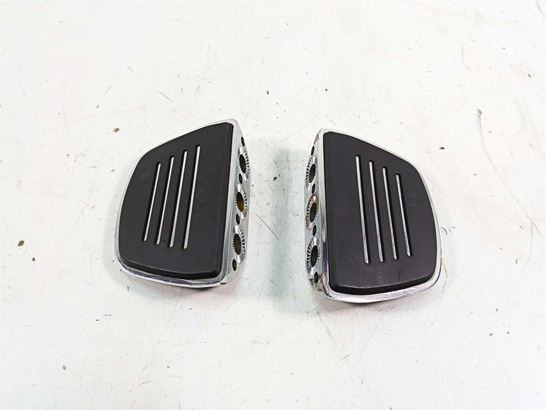 2009 Harley Touring FLHTCU Electra Glide Kuryakyn Mini Rear Floorboards Set 4392 {{ shop.shopifyCountryName }} - Mototech271