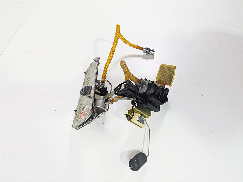 2004 Harley Softail FXSTDI Deuce Fuel Gas Petrol Pump & Sender -TESTED 75130-01C {{ shop.shopifyCountryName }} - Mototech271