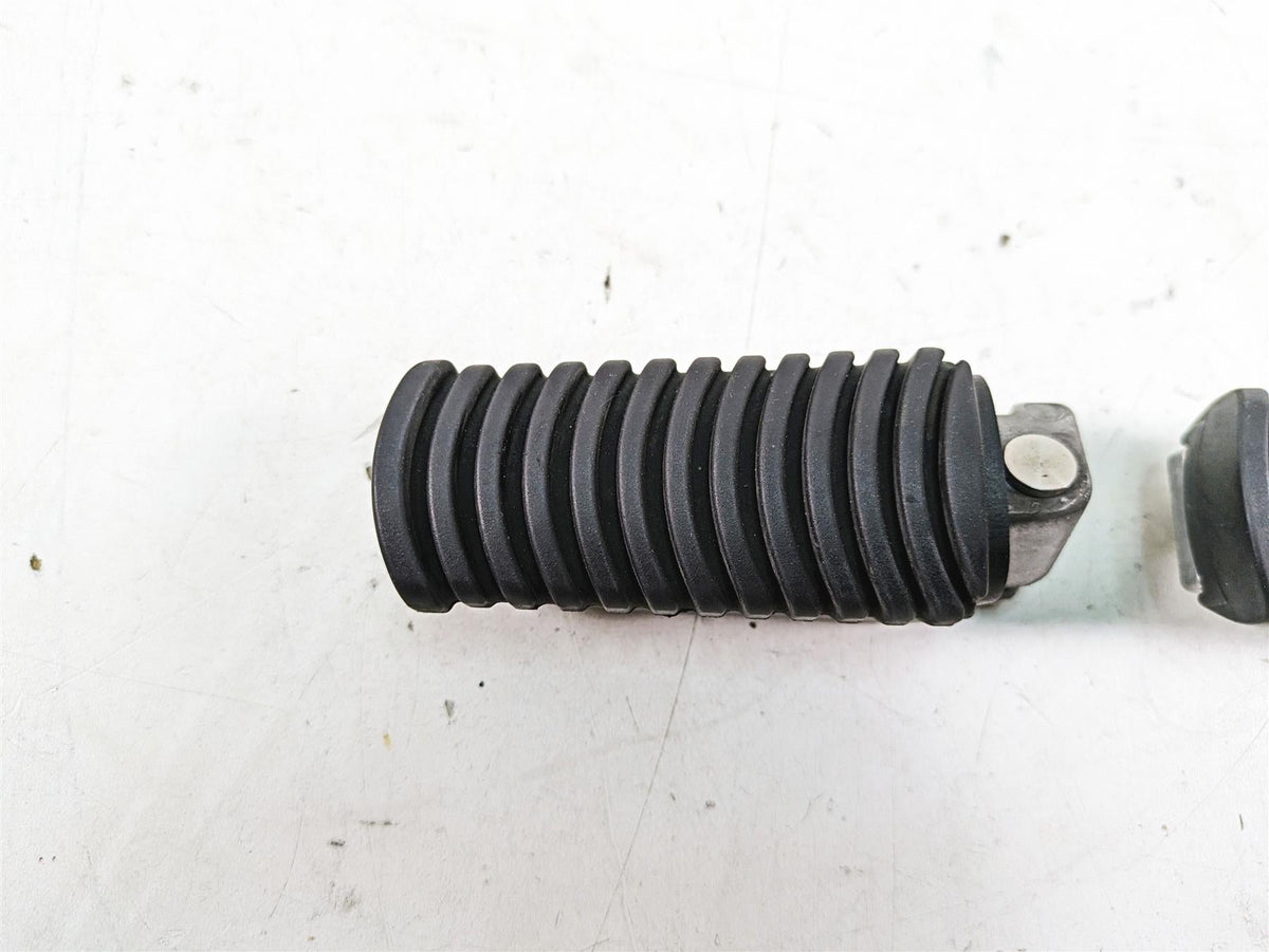 2007 BMW R1200GS K255 Adv Passenger Pillion Footpeg Foot Peg Set 46717664225 {{ shop.shopifyCountryName }} - Mototech271