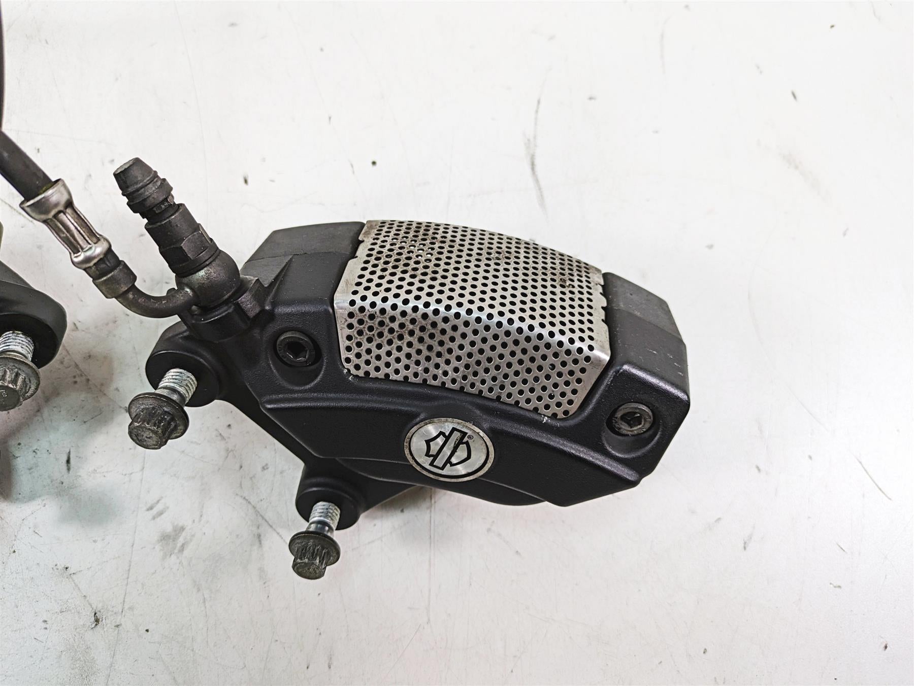 2011 Harley Touring FLHR Road King Front Brake Caliper Set 43027-08 44023-08 {{ shop.shopifyCountryName }} - Mototech271