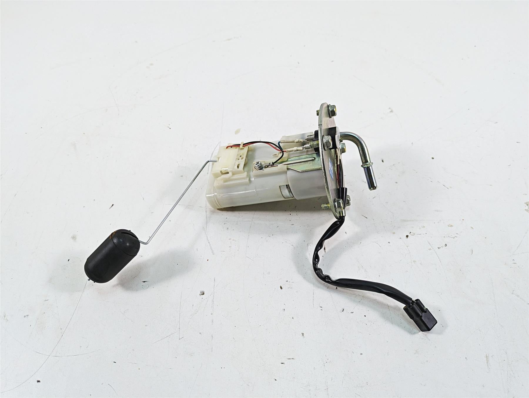 2016 Kawasaki Ninja EX300 Fuel Gas Petrol Pump & Sender -Tested 49040-0713 {{ shop.shopifyCountryName }} - Mototech271