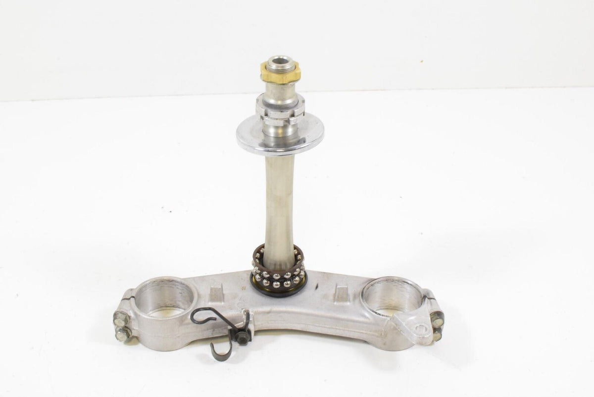 2005 Suzuki GSX1300R Hayabusa Gen 1 Lower Triple Tree Steering Stem Yoke 51410-2 {{ shop.shopifyCountryName }} - Mototech271