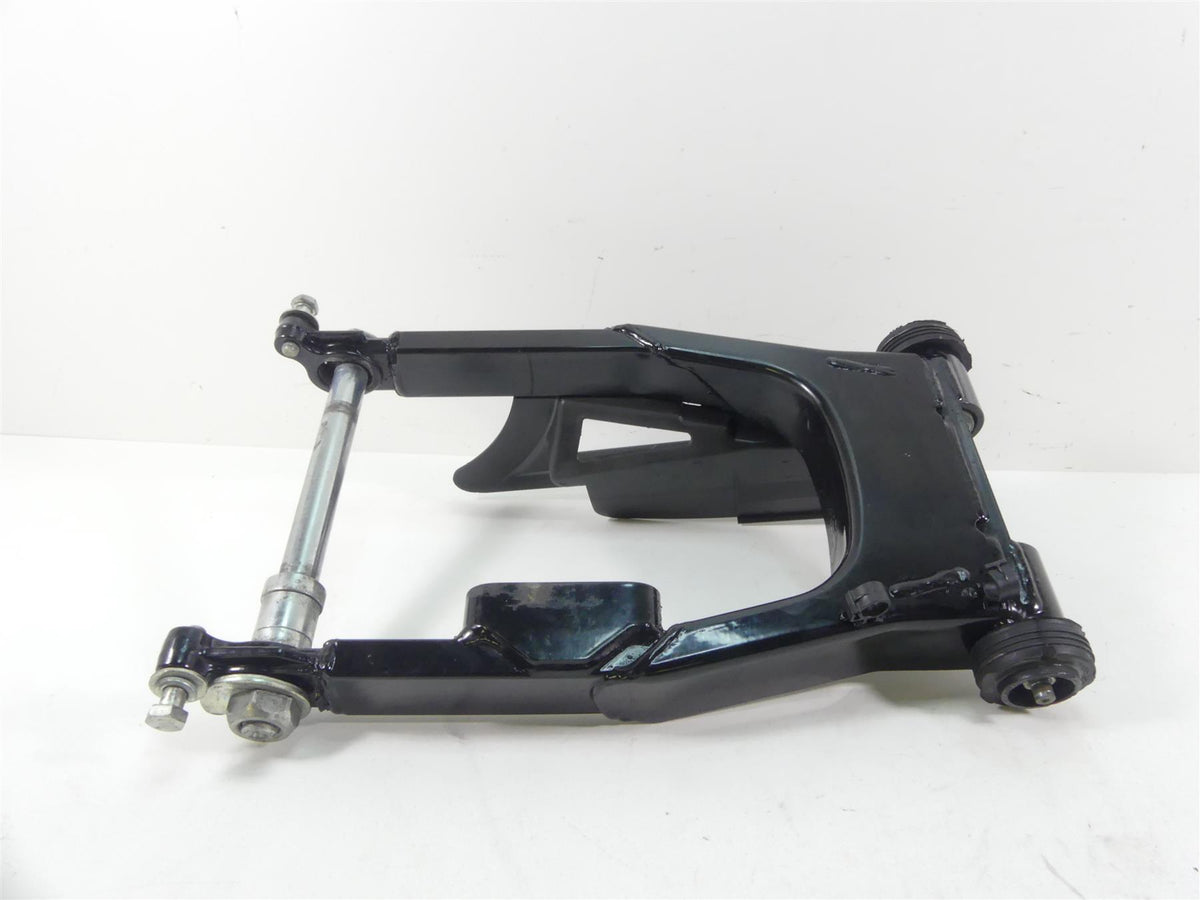 2004 Harley FLHTC SE CVO Electra Glide Rear Swing Arm Swingarm + Axle 45470-02 {{ shop.shopifyCountryName }} - Mototech271