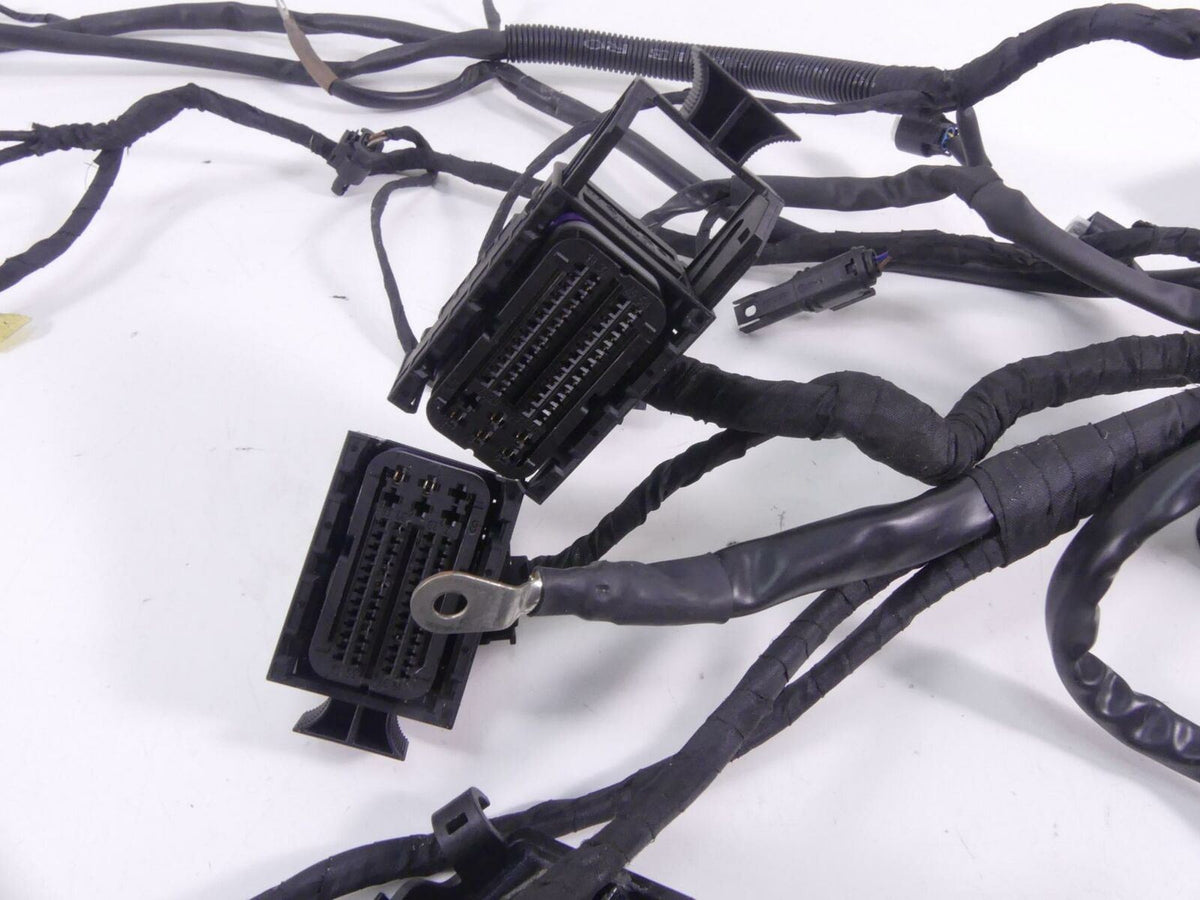 2017 BMW F800GS K72 Engine & Main Wirin Harness Esa -No Cuts 61118566632 {{ shop.shopifyCountryName }} - Mototech271