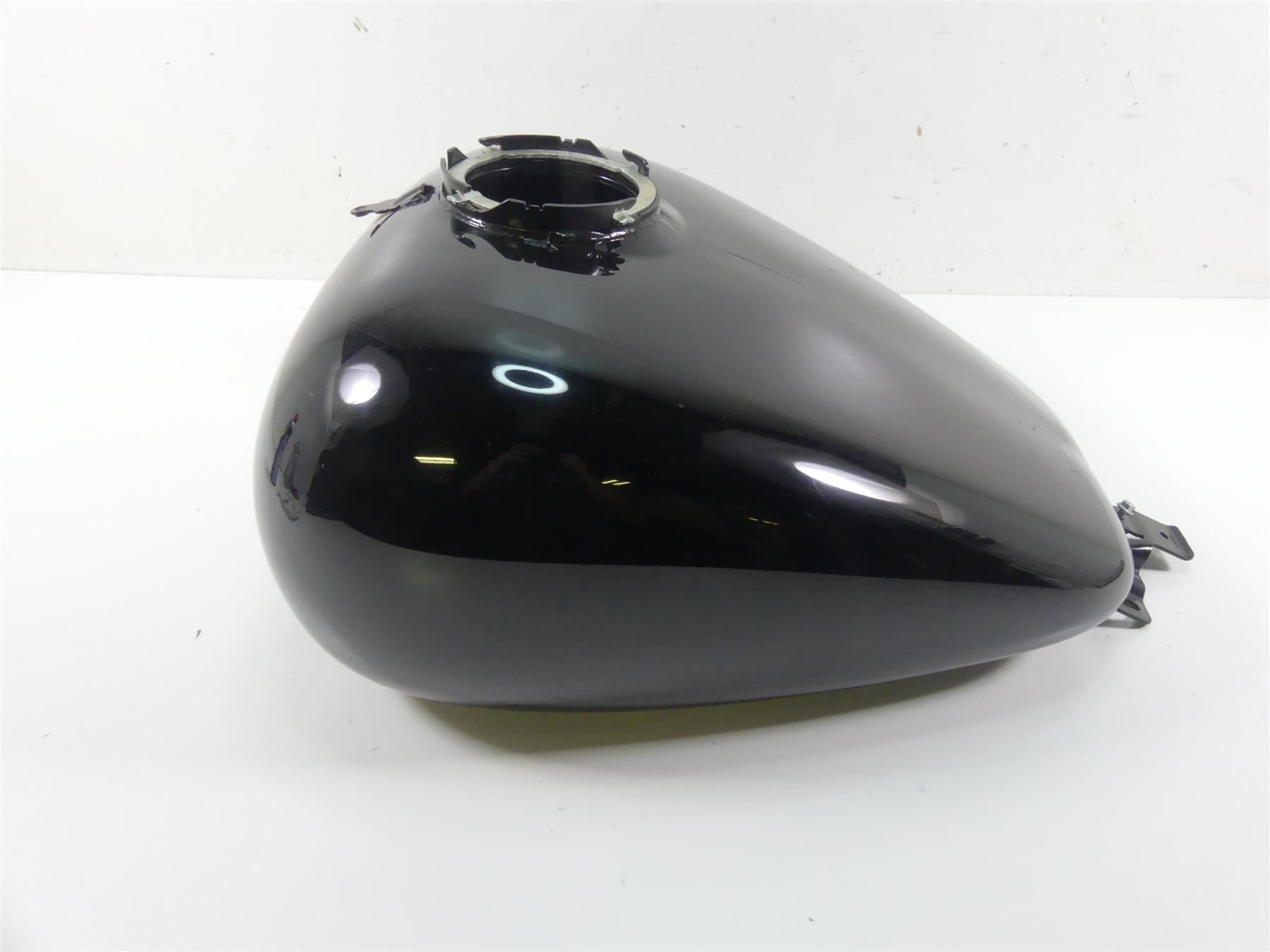 2016 Harley Touring FLHTP Electra Glide Fuel Gas Tank Vivid Black 61356-08 {{ shop.shopifyCountryName }} - Mototech271