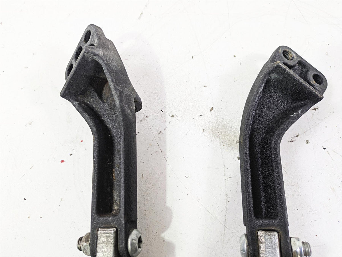 2011 Harley FXDC Dyna Super Glide Rear Passenger Footpeg Set 49224-06A 49230-06 {{ shop.shopifyCountryName }} - Mototech271