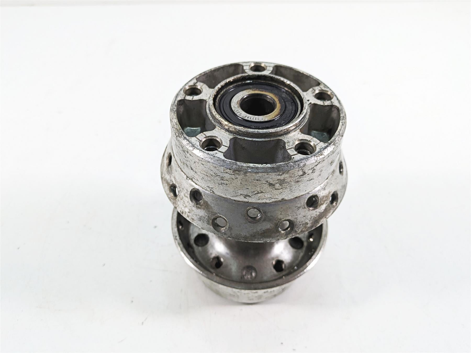 1999 Harley Touring FLHTC Electra Glide Rear Wheel Hub 3/4" Bearings 40976-00 {{ shop.shopifyCountryName }} - Mototech271