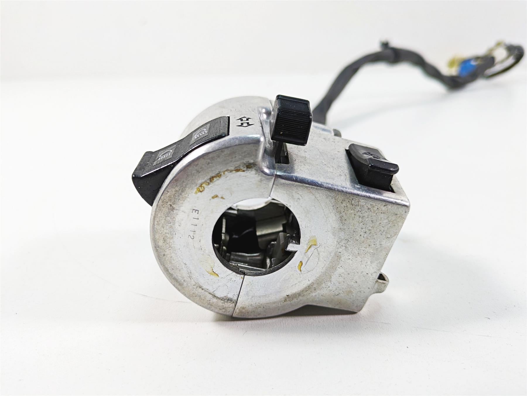 2006 Honda V-Twin VTX1300 R Left Hand Control Switch Blinker 35020-MEA-670 {{ shop.shopifyCountryName }} - Mototech271