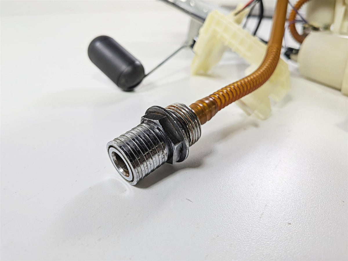 2014 Harley FXDL Dyna Low Rider Fuel Gas Petrol Pump & Sending Unit 75246-04A {{ shop.shopifyCountryName }} - Mototech271