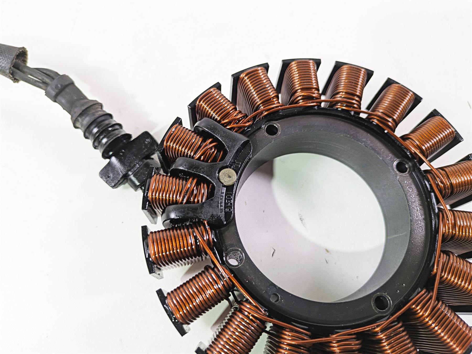 2015 Harley FXDF Dyna Fat Bob Ignition Stator Alternator 30017-08 {{ shop.shopifyCountryName }} - Mototech271