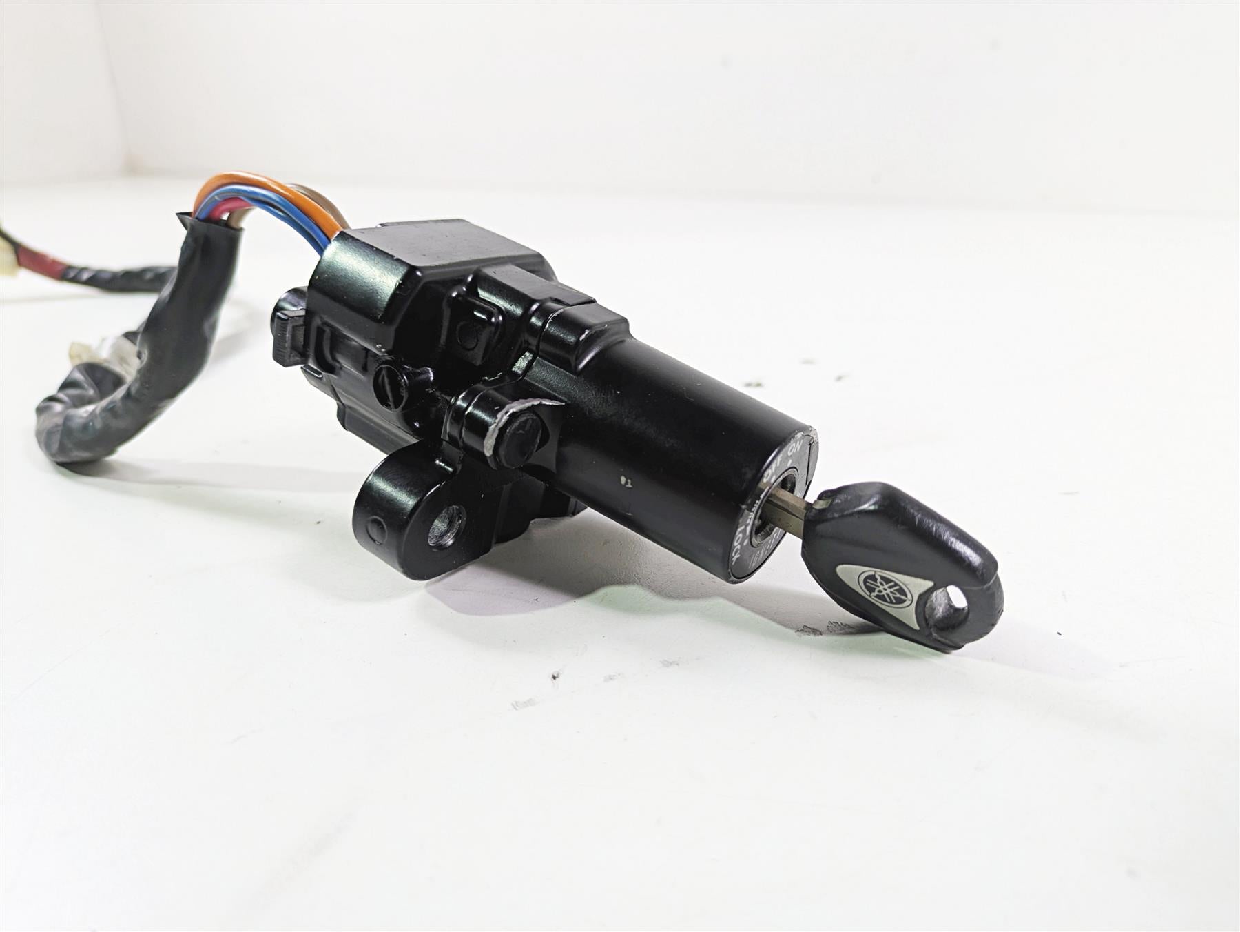 2014 Yamaha YZFR1 R1 RN22 Ignition Switch & Oem Key Set 14B-82501-40-00 {{ shop.shopifyCountryName }} - Mototech271