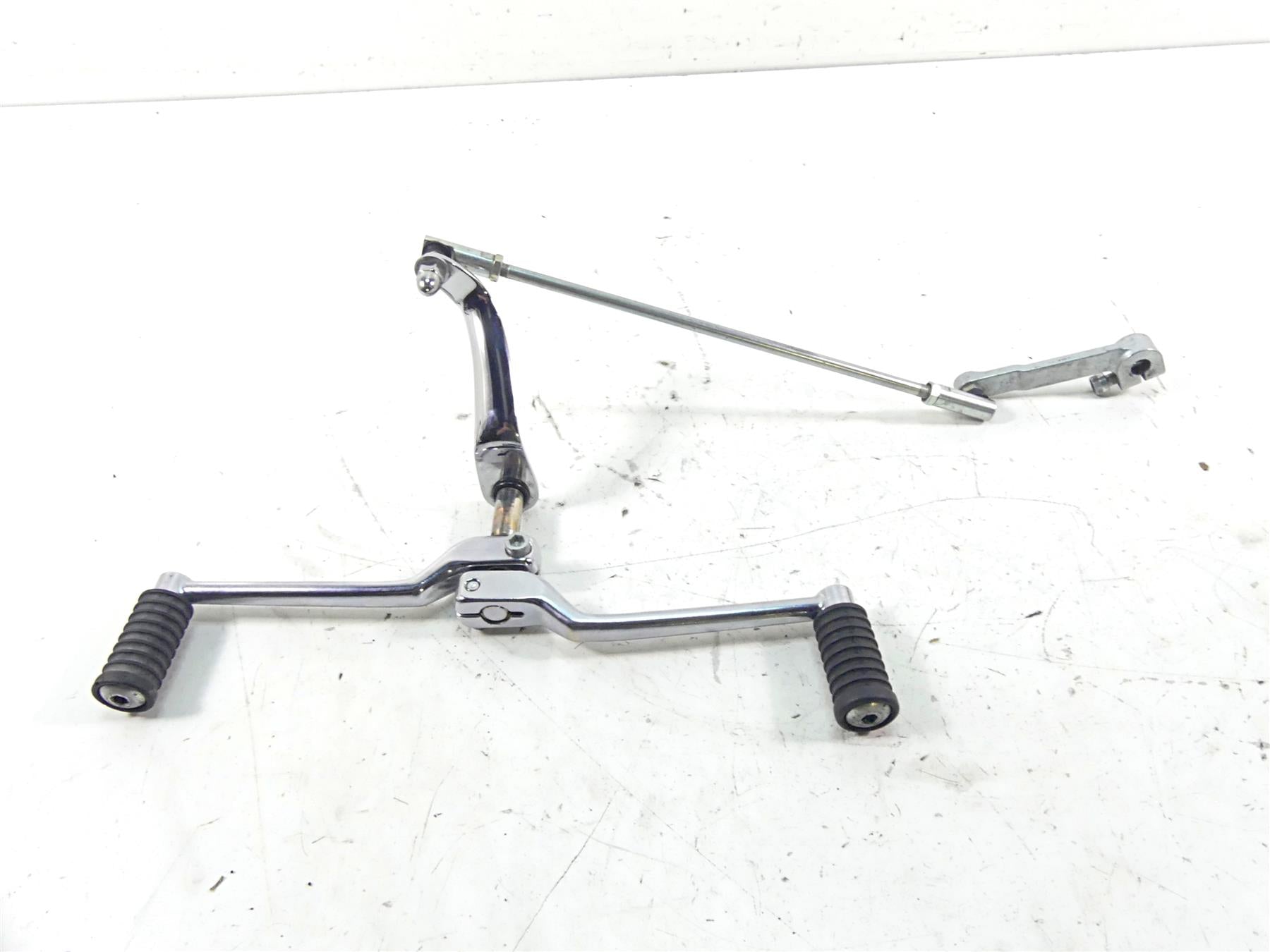 2011 Harley Softail FLSTF Fat Boy Heel Toe Shifter Set -Read 33895-82E {{ shop.shopifyCountryName }} - Mototech271