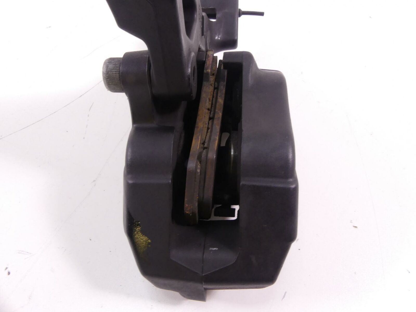 2010 Harley Touring FLHX Street Glide Rear Brake Caliper 44080-08C {{ shop.shopifyCountryName }} - Mototech271