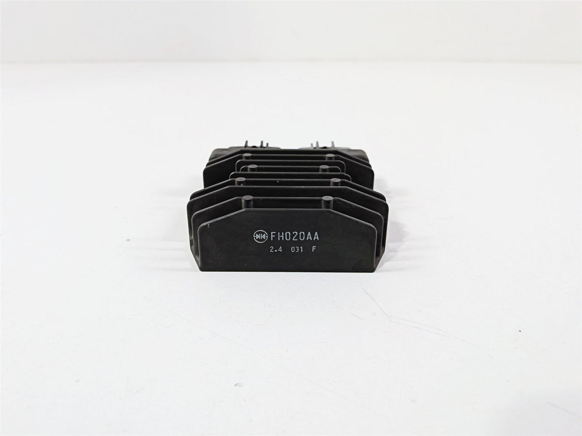 2012 Yamaha XT1200 Super Tenere Rectifier Voltage Regulator 1D7-81960-00 FH020AA {{ shop.shopifyCountryName }} - Mototech271