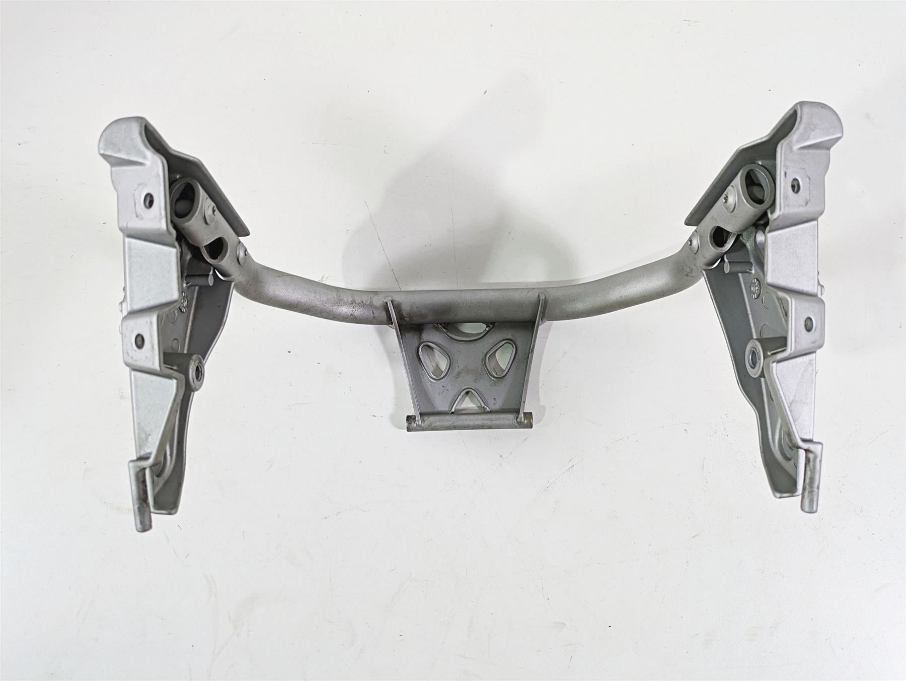 2006 BMW R1200GS K255 Adv Windshield Headlight Support Mount Bracket 46637702712 {{ shop.shopifyCountryName }} - Mototech271