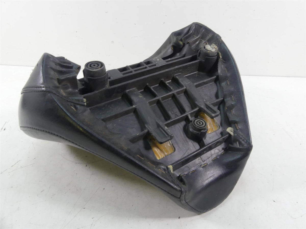 2002 Yamaha XVS1100 V-Star Front Rider Driver Seat Saddle - Nice 5KS-24710-00-00 {{ shop.shopifyCountryName }} - Mototech271