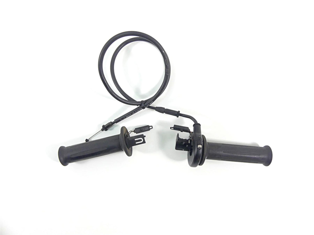 2013 BMW F800GS STD K72 Left Right Heated Hand Grip Set 61317708227 61317708228 {{ shop.shopifyCountryName }} - Mototech271