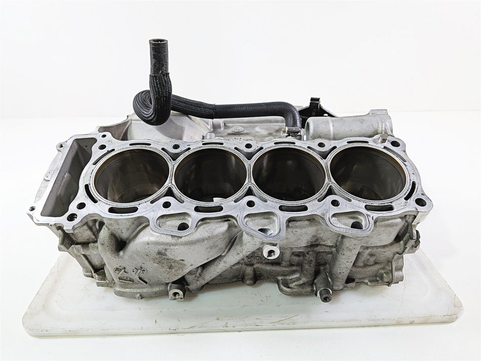 2017 BMW S1000RR K46 Upper Engine Crank Case Cylinder Jugs 11008561534 {{ shop.shopifyCountryName }} - Mototech271