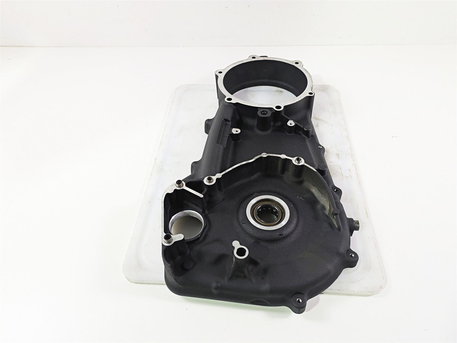 2017 Harley Softail Heritage Classic FLSTC Inner Primary Clutch Cover 60681-06C {{ shop.shopifyCountryName }} - Mototech271
