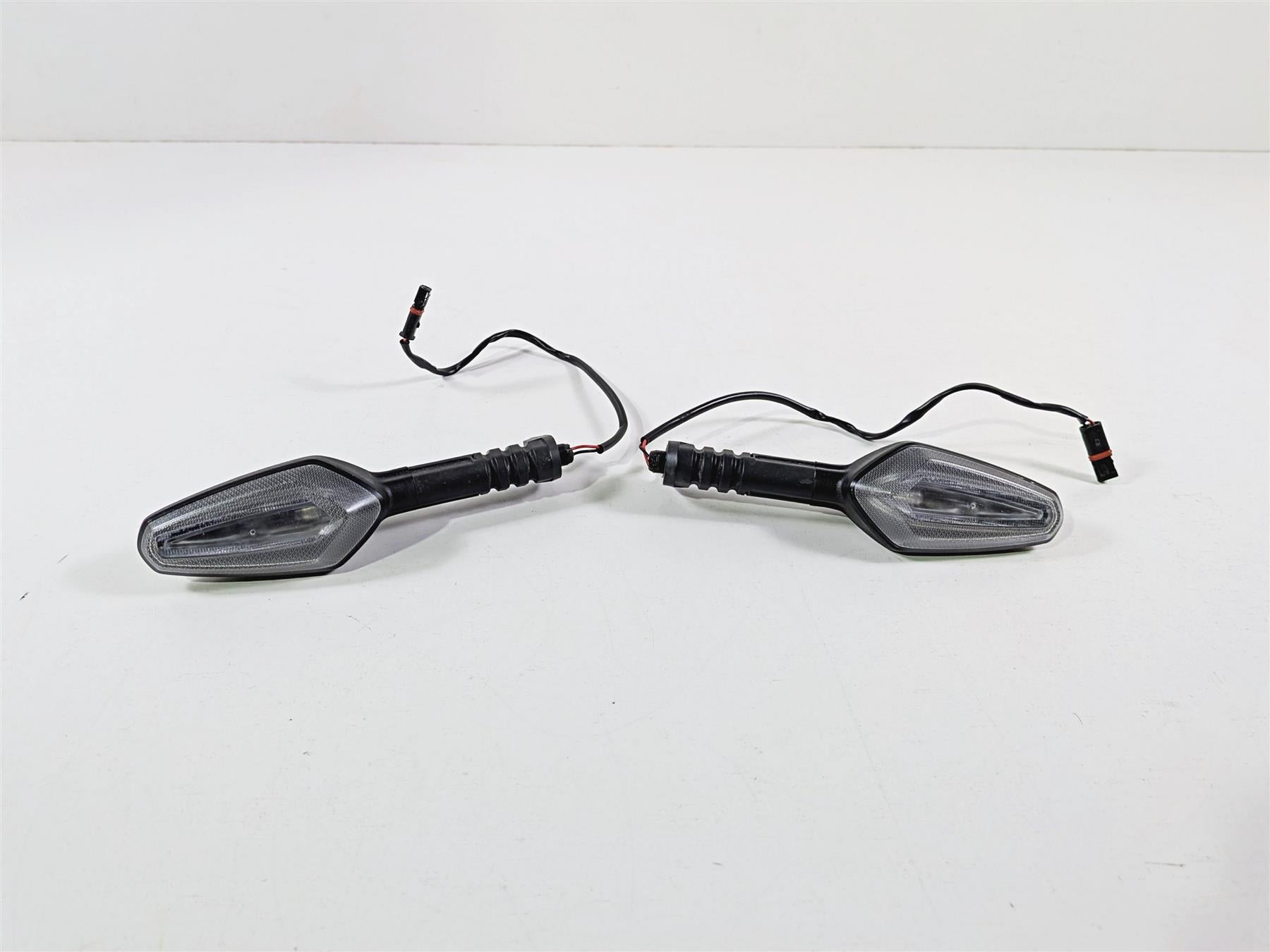 2023 BMW F850GS K81 Front Led Blinker Turn Signal Set 63138557204 {{ shop.shopifyCountryName }} - Mototech271