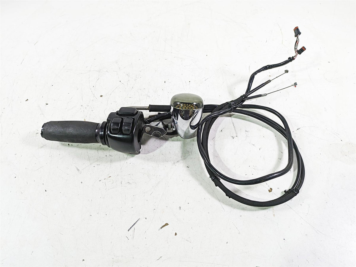 2013 Harley FXDWG Dyna Wide Glide Right Hand Control Switch + Blinker 71500068 {{ shop.shopifyCountryName }} - Mototech271