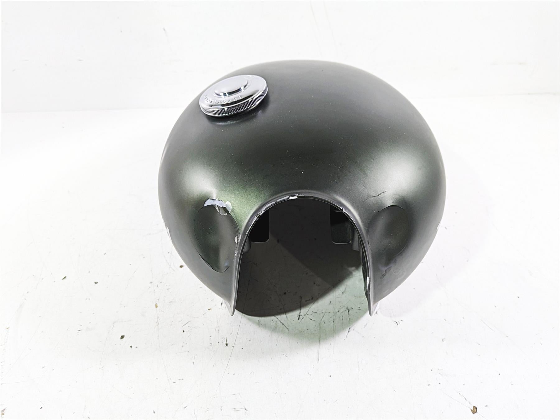 2020 Triumph Street Scrambler 900 Fuel Gas Petrol Tank -Dents T2403301 T2403305 {{ shop.shopifyCountryName }} - Mototech271