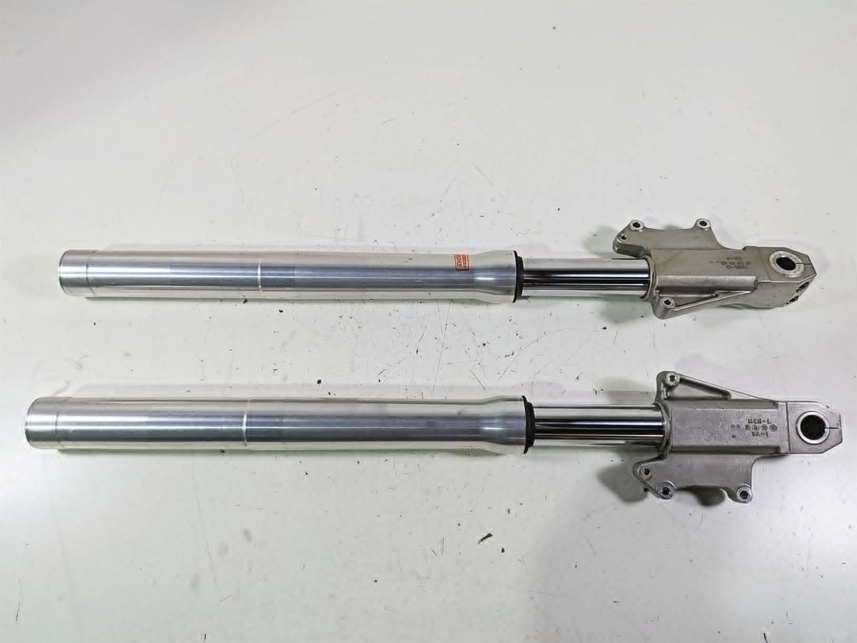 2002 Honda VTX1800 Retro Showa Front Fork Leg Set 51400-MCV-003 51500-MCV-003 {{ shop.shopifyCountryName }} - Mototech271