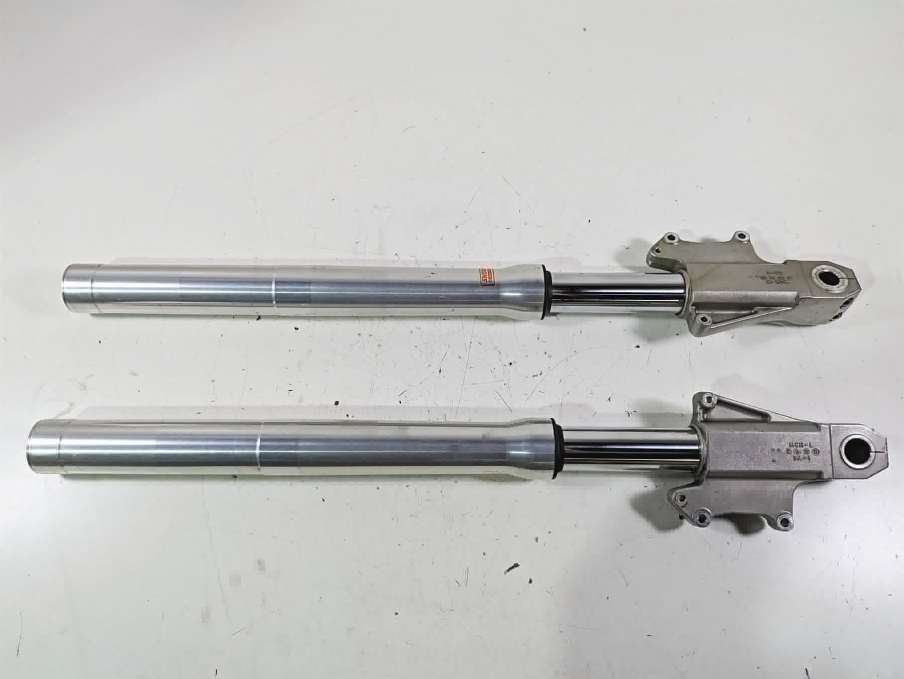 2002 Honda VTX1800 Retro Showa Front Fork Leg Set 51400-MCV-003 51500-MCV-003 {{ shop.shopifyCountryName }} - Mototech271