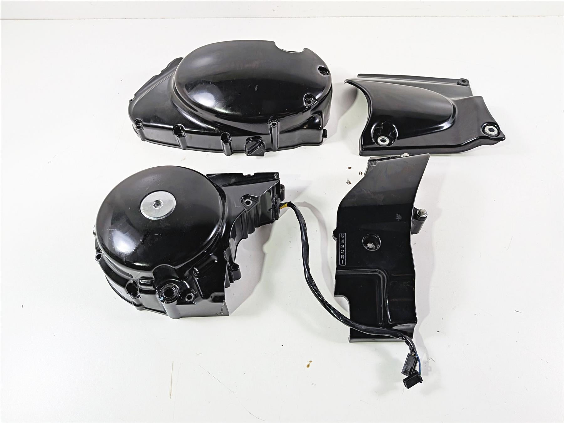 2005 Suzuki VZ800 M50 Boulevard Generator + Clutch Engine Cover Set 11340-39G00 {{ shop.shopifyCountryName }} - Mototech271