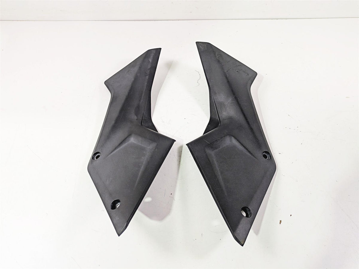 2020 Suzuki V-Strom 1050 XT Between Leg Side Cover Fairing Set 47111-06L00 {{ shop.shopifyCountryName }} - Mototech271